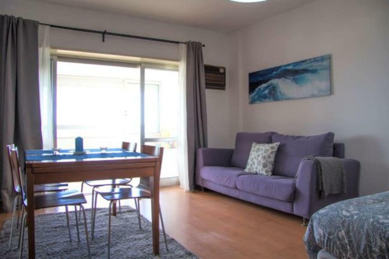 Wonderful Studio Apartment In Front Of The Beach กอสตา ดา กาปาริกา ภายนอก รูปภาพ