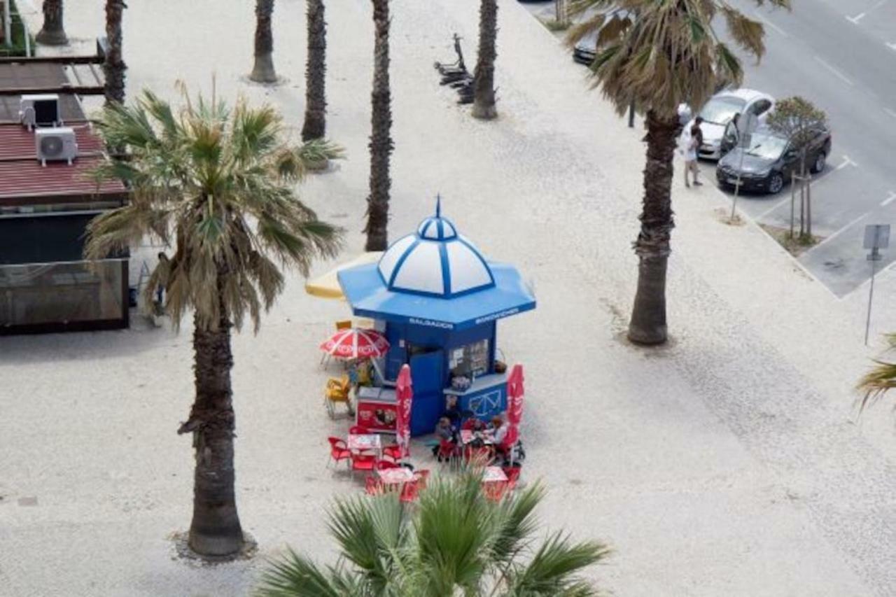 Wonderful Studio Apartment In Front Of The Beach กอสตา ดา กาปาริกา ภายนอก รูปภาพ
