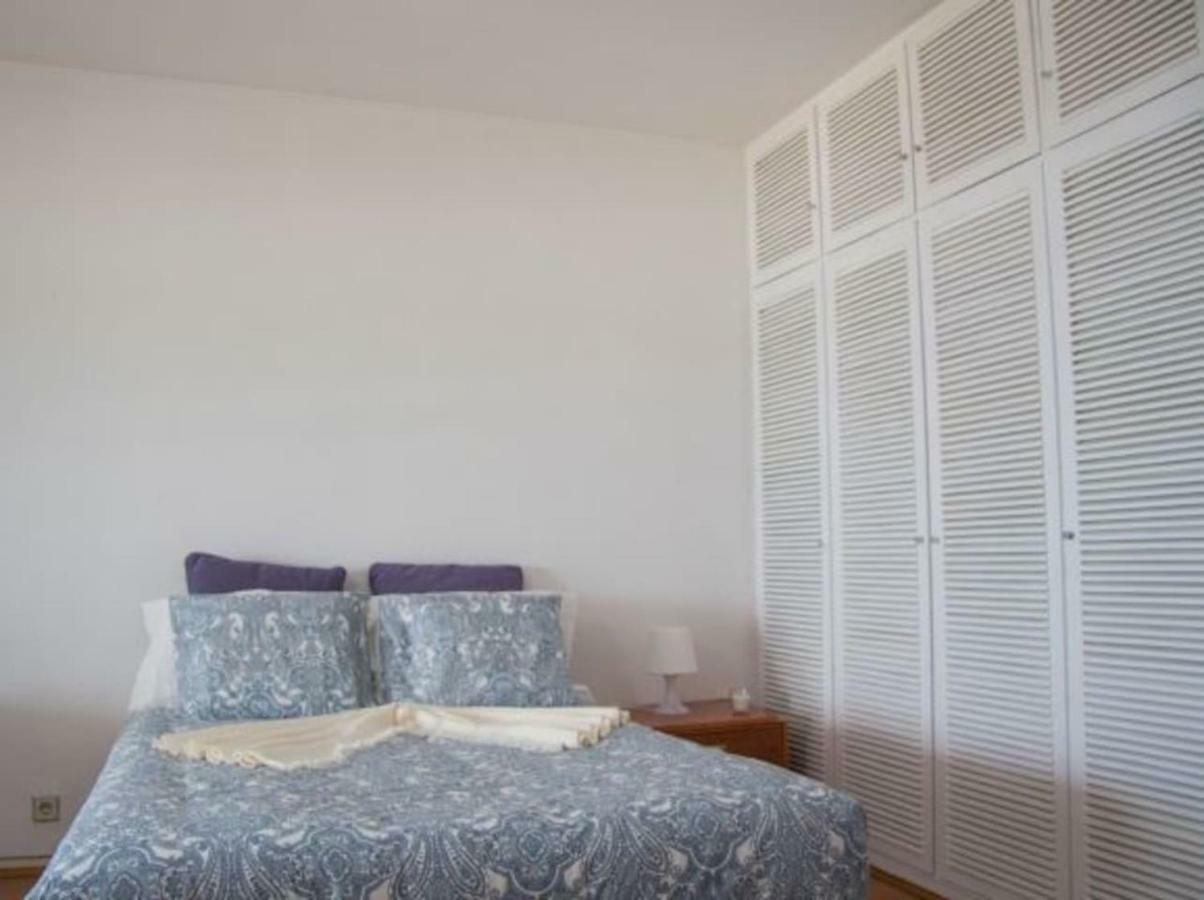 Wonderful Studio Apartment In Front Of The Beach กอสตา ดา กาปาริกา ภายนอก รูปภาพ